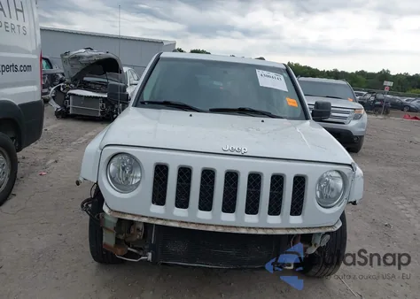 2015 Jeep Patriot High Altitude Edition z USA, uszkodzony, nr VIN 1C4NJRFB6FD217828